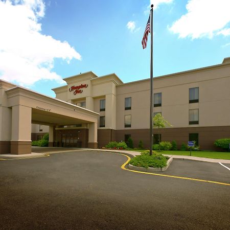 Hampton Inn North Brunswick Nj Bagian luar foto