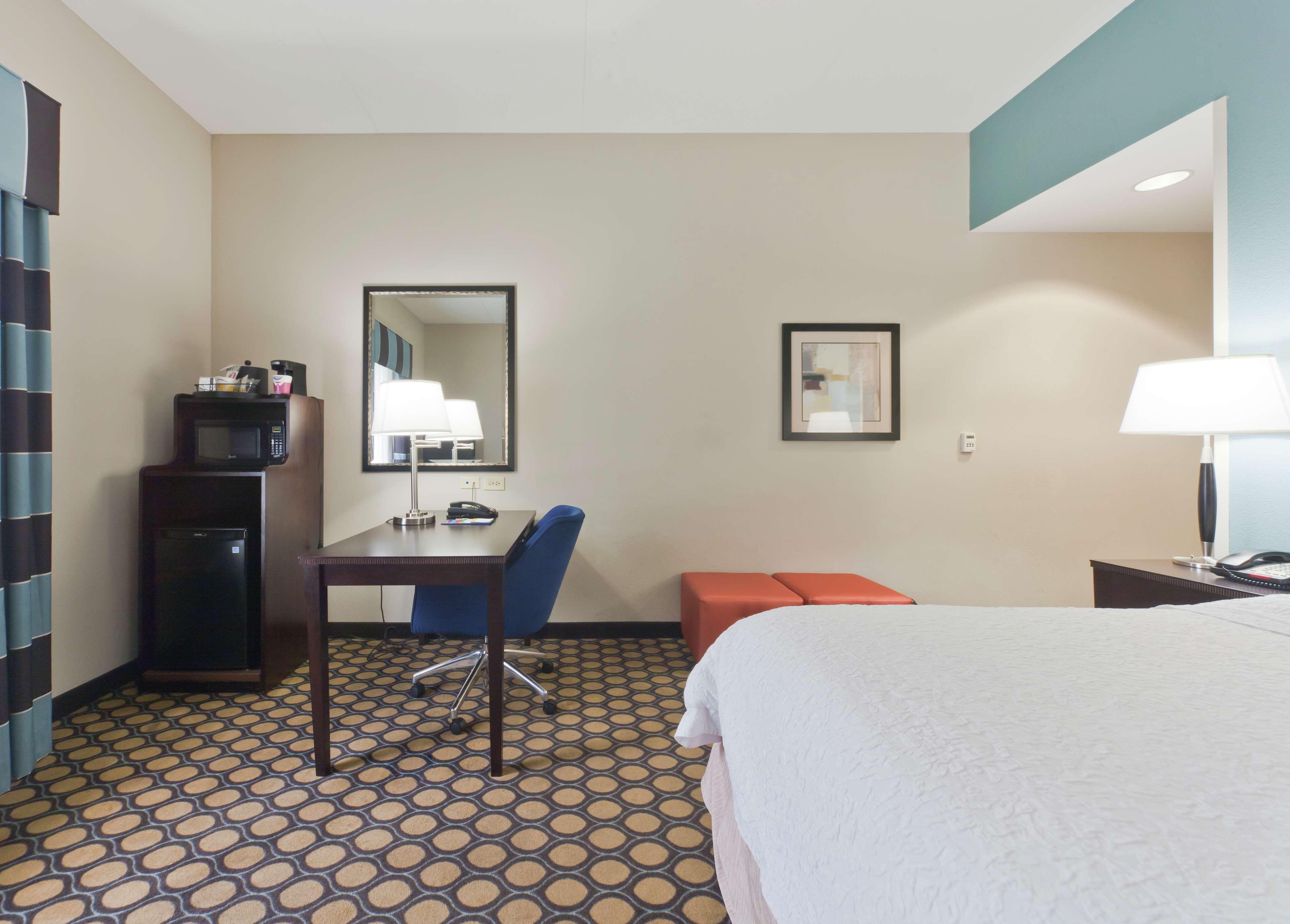 Hampton Inn North Brunswick Nj Bagian luar foto