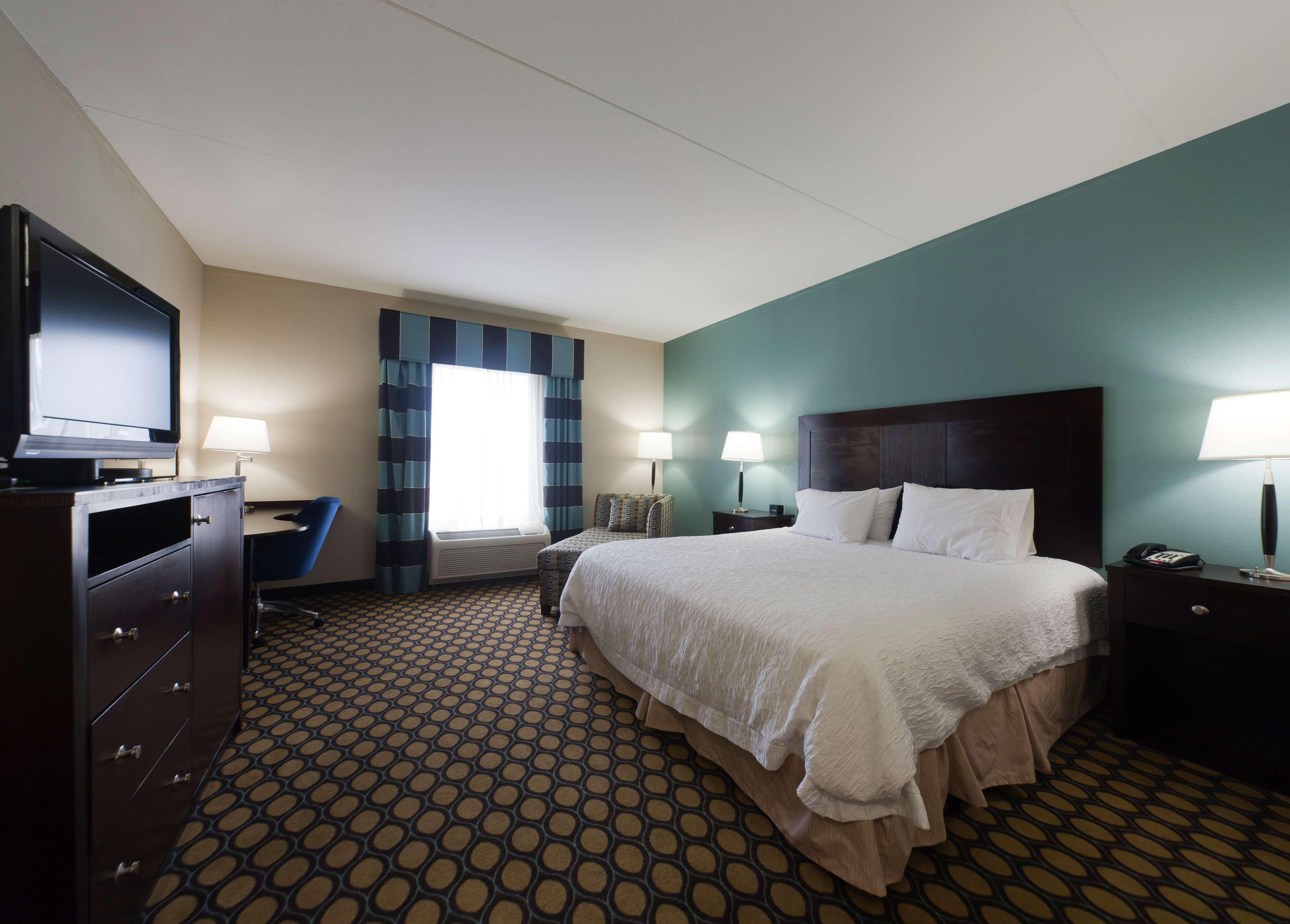 Hampton Inn North Brunswick Nj Bagian luar foto