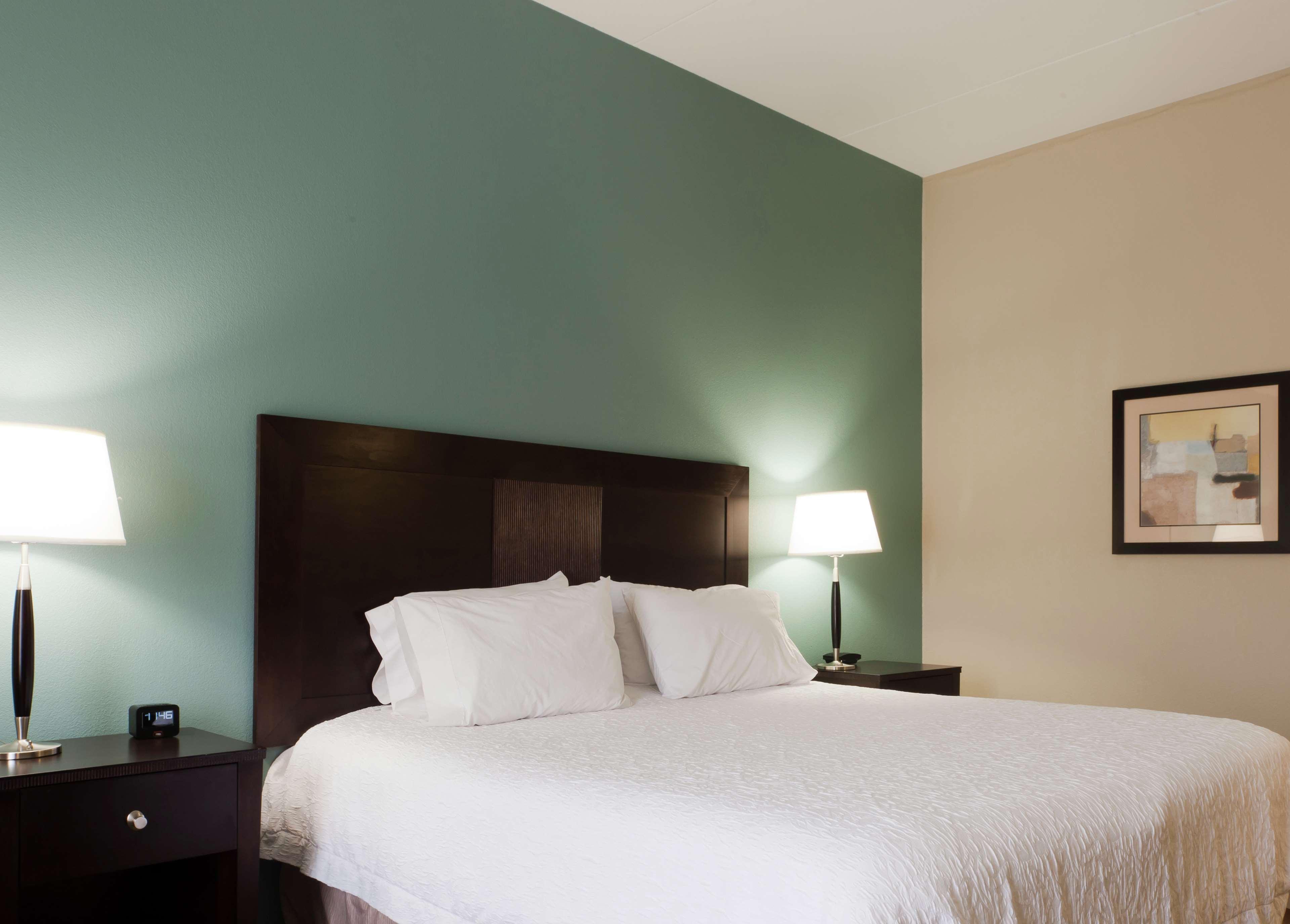 Hampton Inn North Brunswick Nj Bagian luar foto