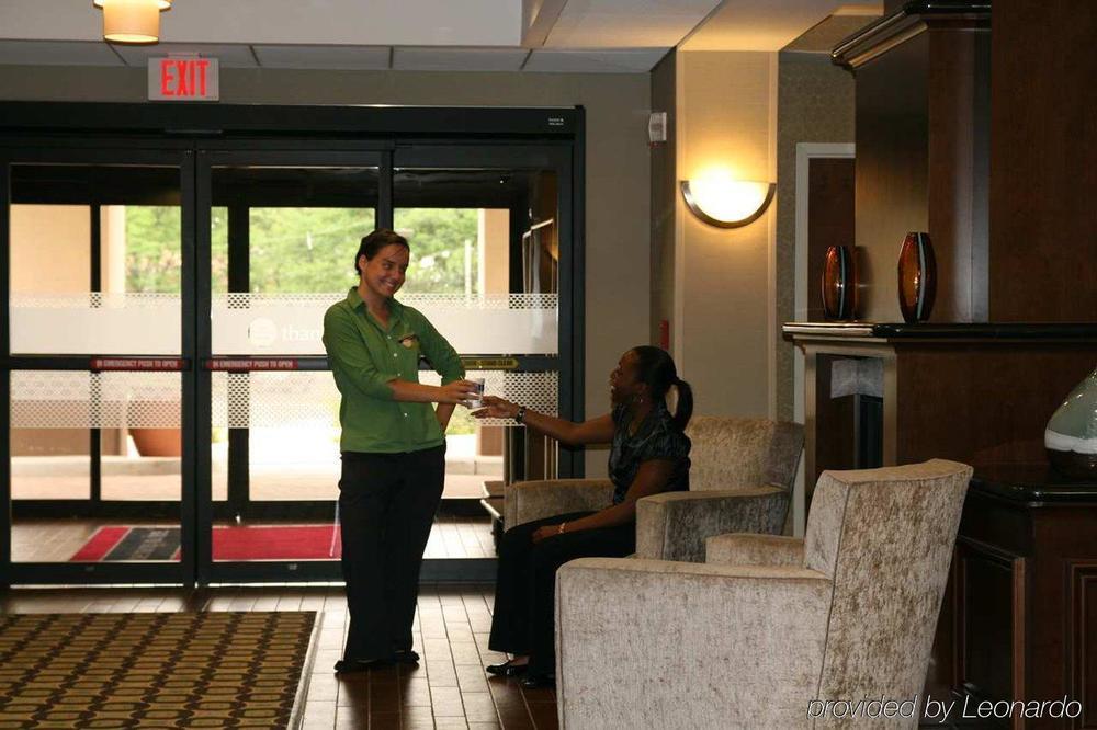 Hampton Inn North Brunswick Nj Bagian luar foto
