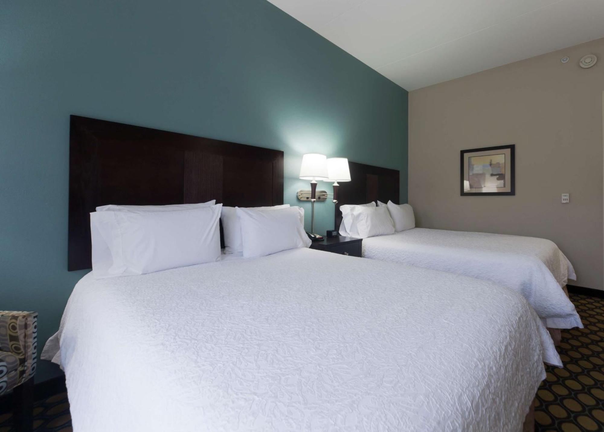 Hampton Inn North Brunswick Nj Bagian luar foto