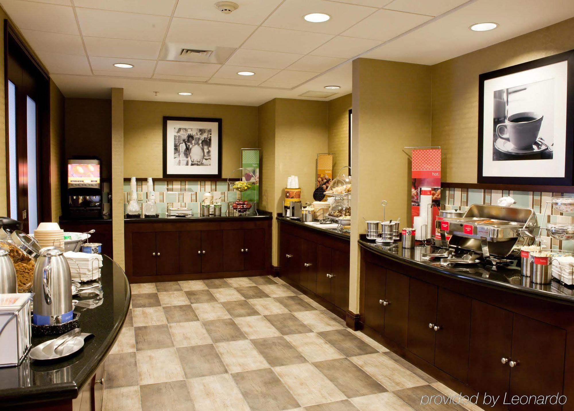 Hampton Inn North Brunswick Nj Bagian luar foto