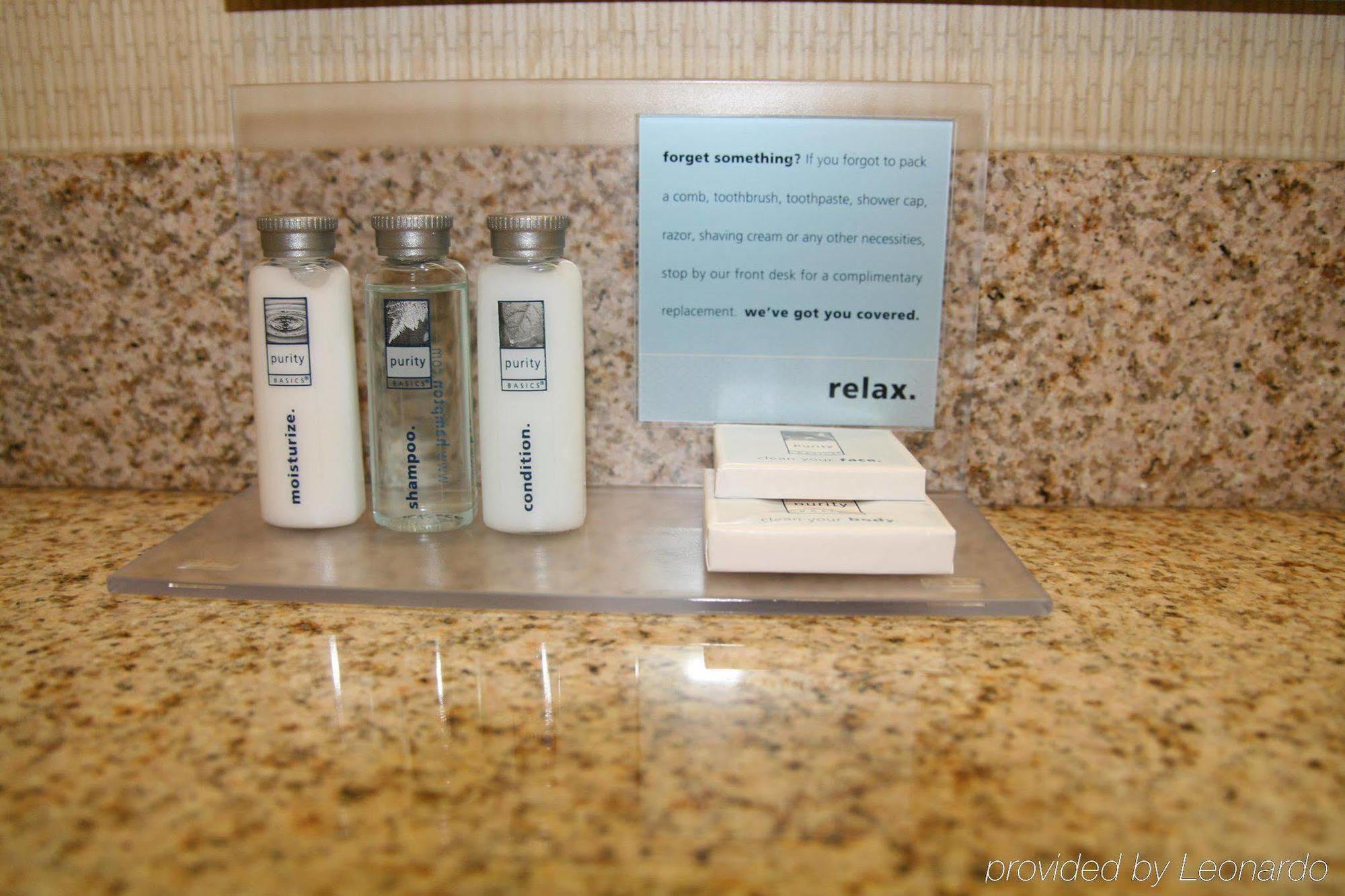 Hampton Inn North Brunswick Nj Bagian luar foto