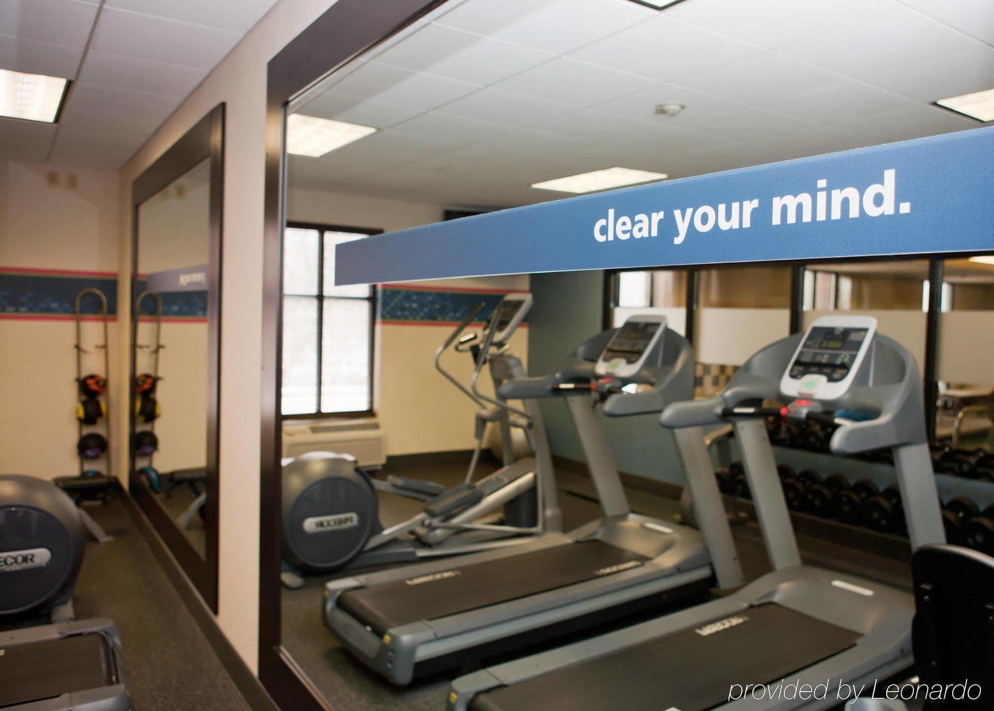 Hampton Inn North Brunswick Nj Bagian luar foto