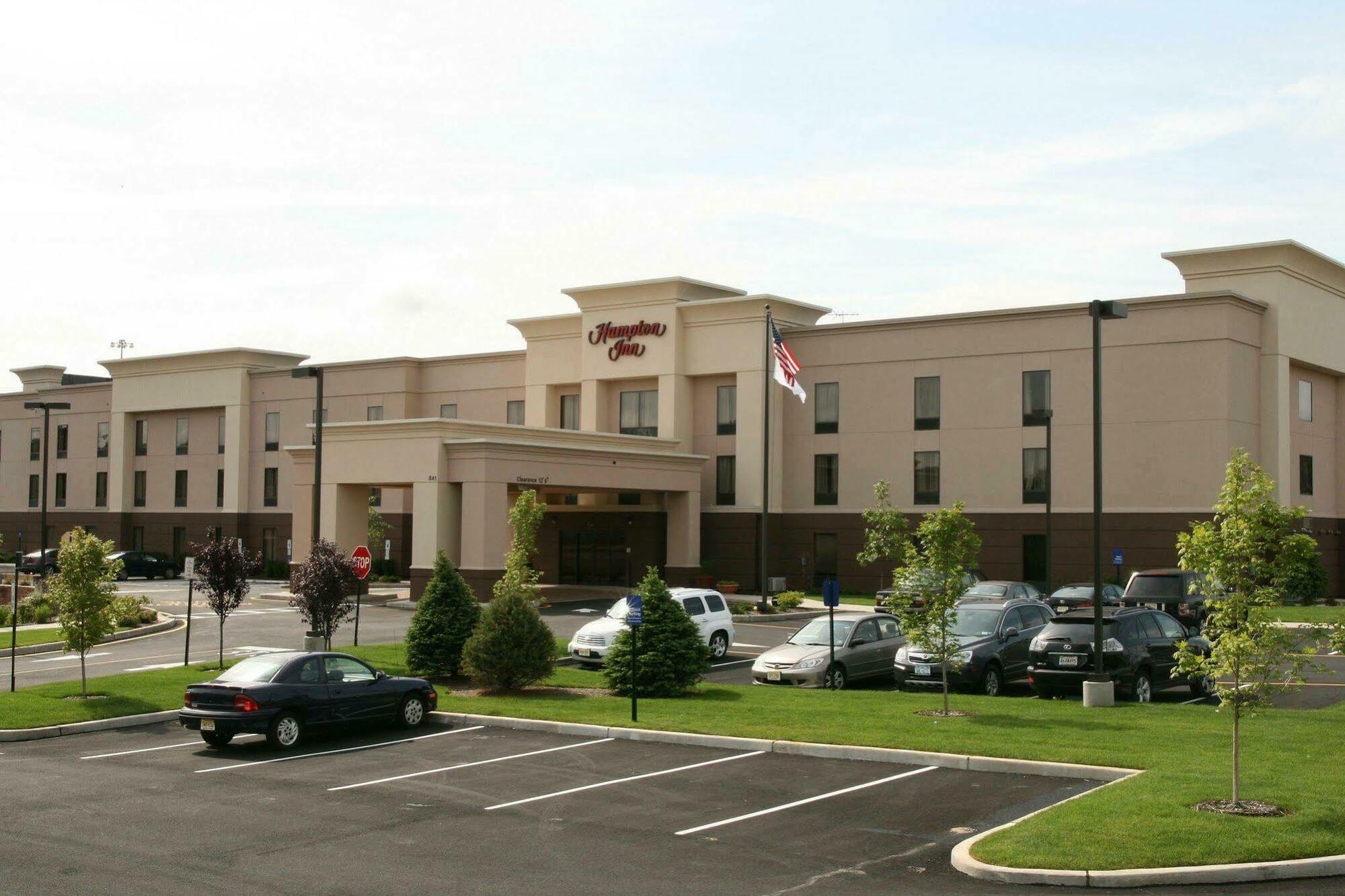 Hampton Inn North Brunswick Nj Bagian luar foto