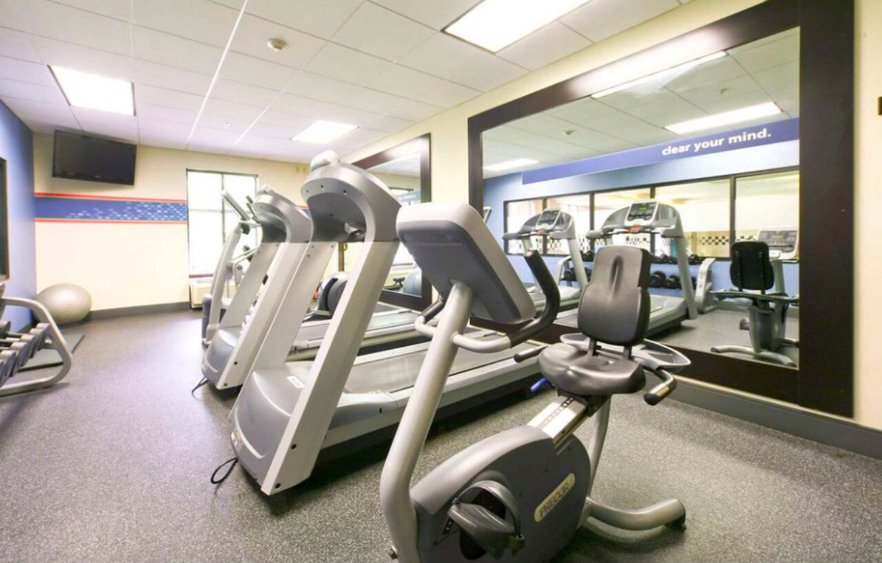 Hampton Inn North Brunswick Nj Bagian luar foto